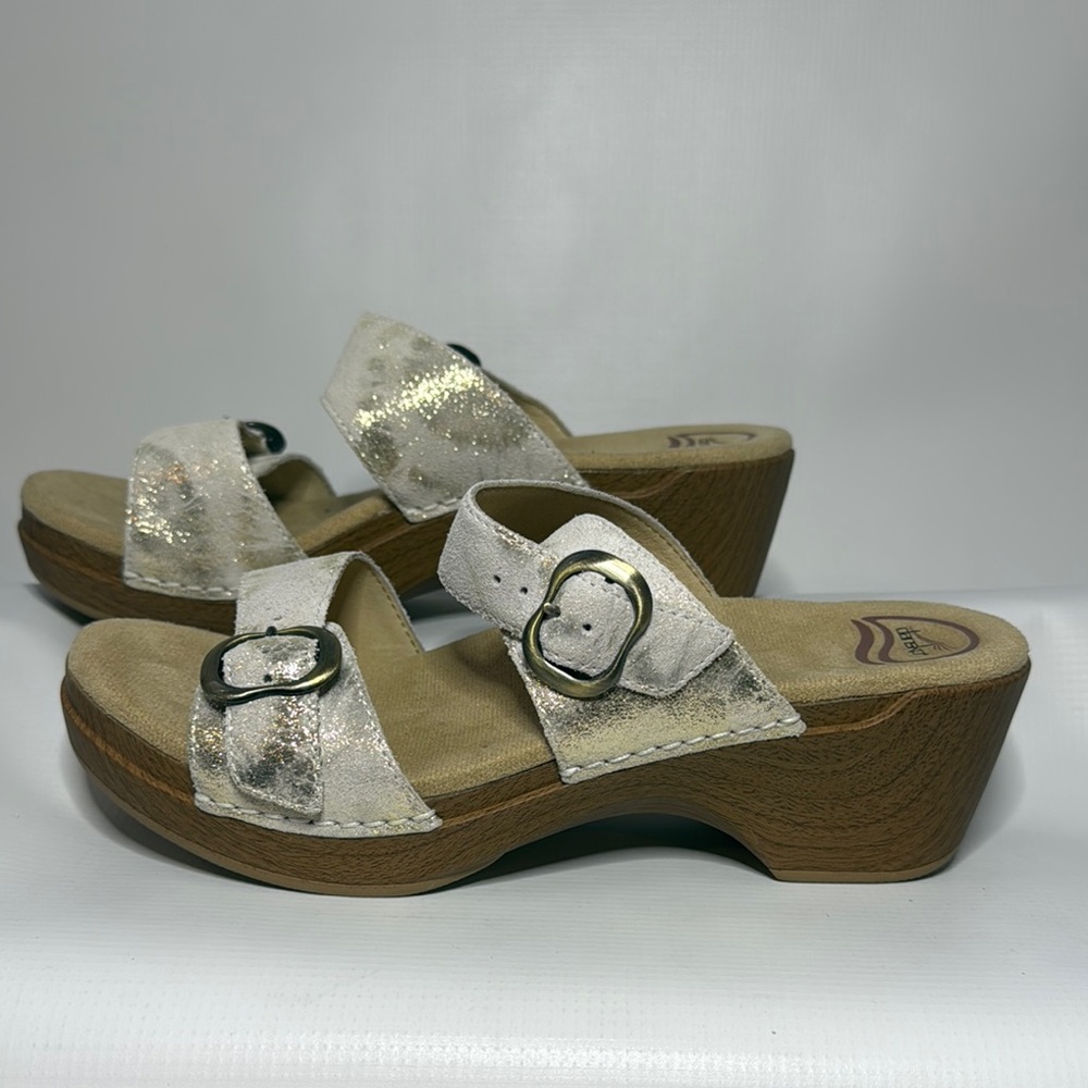 Dansko “Sophie” Stylish White Sandals with Wooden Sole US 9.5-10/EU 40